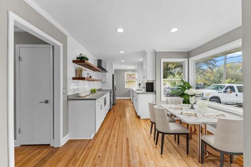 1802 Lydia Avenue W, Saint Paul, MN 55113