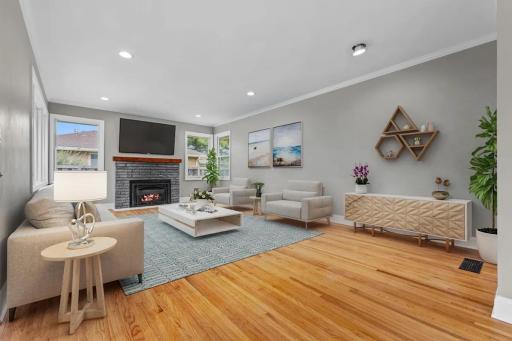 1802 Lydia Avenue W, Saint Paul, MN 55113