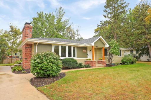 Photo for 2511 W 110th Street, Minneapolis, MN 55431 - listing #6804692 Welcome to 2511 W 110th Street in West Bloomington!