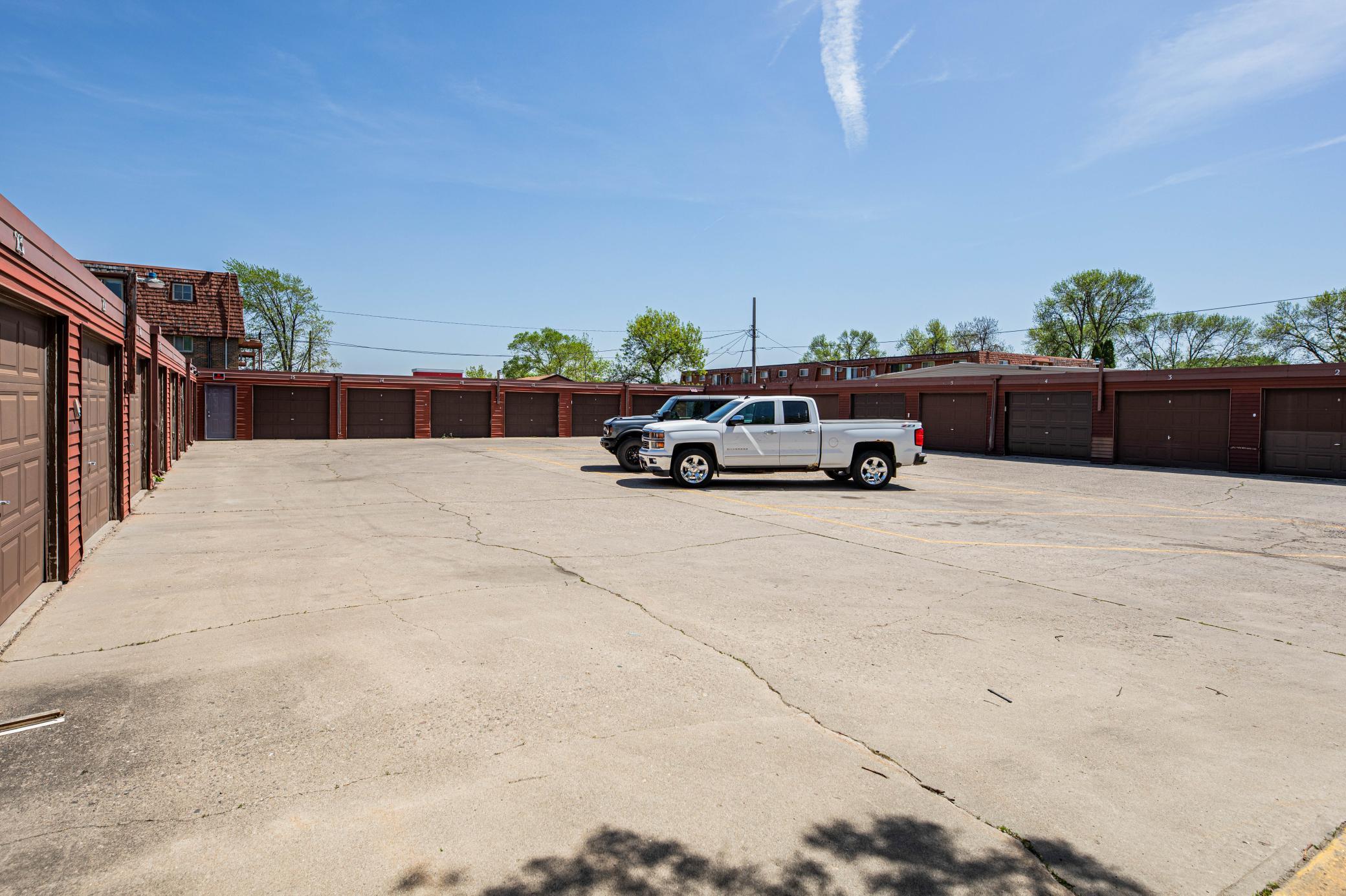 Parking Lot / Garages