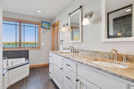 1736 Shorewood Lane, Mound, MN 55364