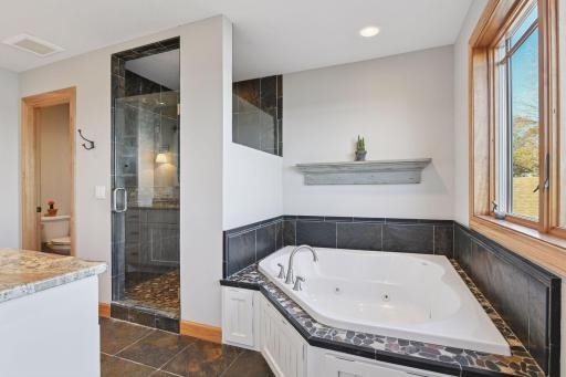 1736 Shorewood Lane, Mound, MN 55364