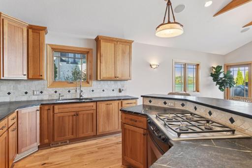 1736 Shorewood Lane, Mound, MN 55364