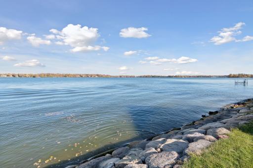 1736 Shorewood Lane, Mound, MN 55364