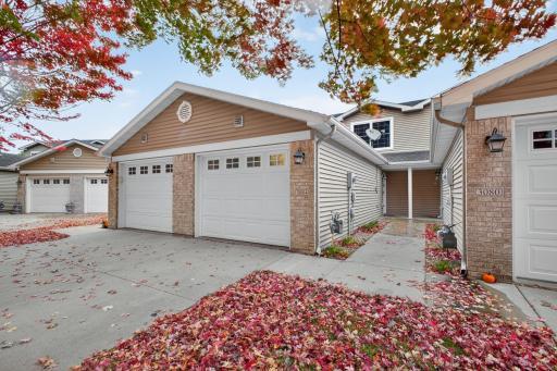 3084 River Falls Court NW, Rochester, MN 55901