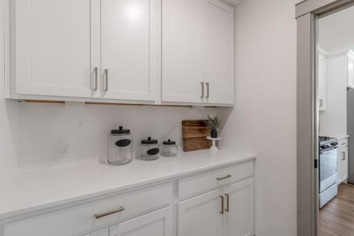 309 Pinehurst Drive, Mankato, MN 56001