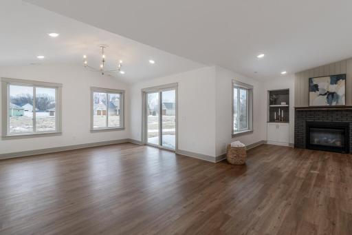309 Pinehurst Drive, Mankato, MN 56001