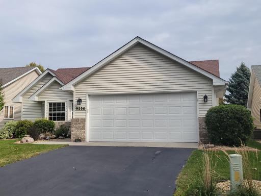 9236 Dunbar Knoll N, Brooklyn Park, MN 55443