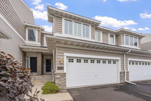 16242 50th Avenue N, Minneapolis, MN 55446