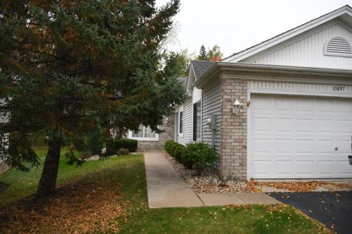 10897 Lexington Drive, Eden Prairie, MN 55344