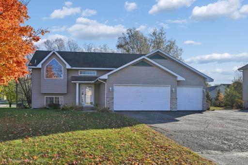 Photo for 452 Park Circle, Norwood Young America, MN 55368 - listing #6805091 452 Park Circle, Norwood Young America, MN 55368