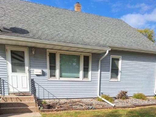 819 15th Street N, Moorhead, MN 56560