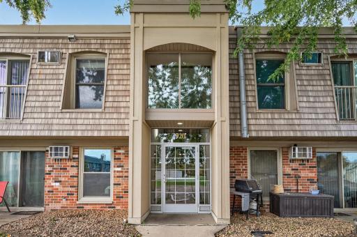Photo for 920 9th Avenue S, 5, Hopkins, MN 55343 - listing #6805158 920 9th Avenue S, 5, Hopkins, MN 55343