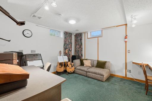 noise canceling recording room! Non conforming 4th bedroom