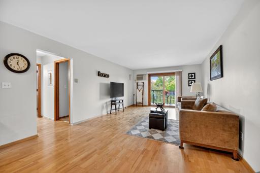 2700 Oxford Street N, 135, Roseville, MN 55113