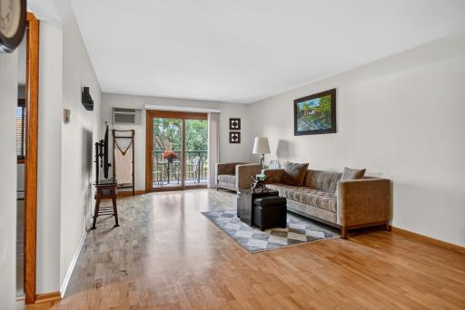 2700 Oxford Street N, 135, Roseville, MN 55113
