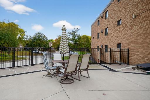 seating /sun bathing, outside the pool area