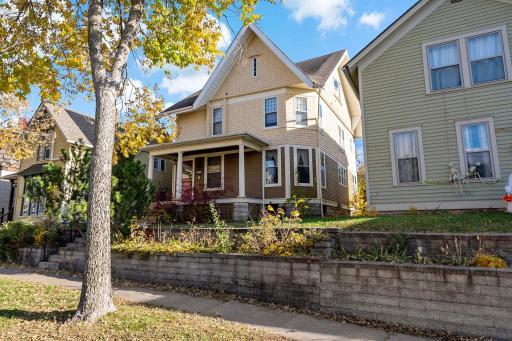 Photo for 702 4th Street E, Saint Paul, MN 55106 - listing #6805242 702 4th Street East Saint Paul MN_0007.jpg