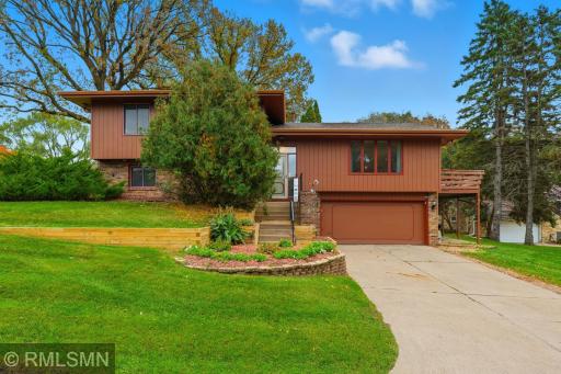944 Pine View Court, Saint Paul, MN 55119
