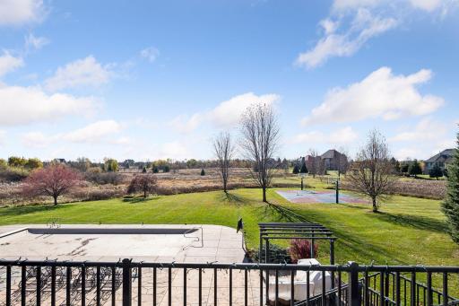 19220 Foxfield Drive, Prior Lake, MN 55372