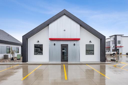 4048 53rd Avenue S, Fargo, ND 58104