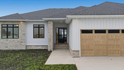 1089 Hickory Lane, West Fargo, ND 58078