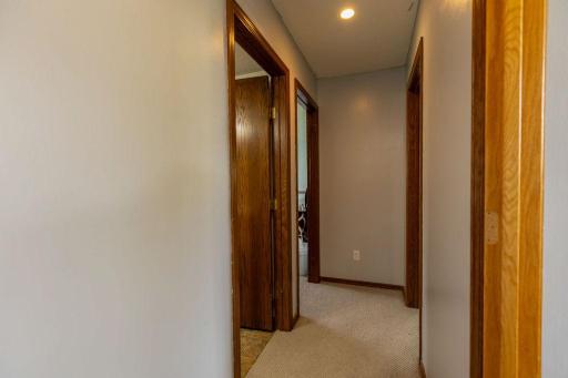 411 Maple Knoll Way NW, Saint Michael, MN 55376