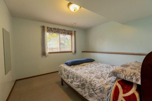 411 Maple Knoll Way NW, Saint Michael, MN 55376