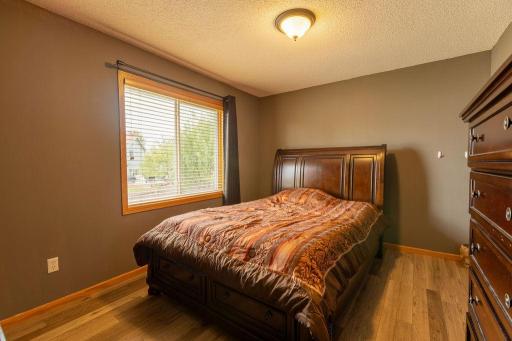 411 Maple Knoll Way NW, Saint Michael, MN 55376