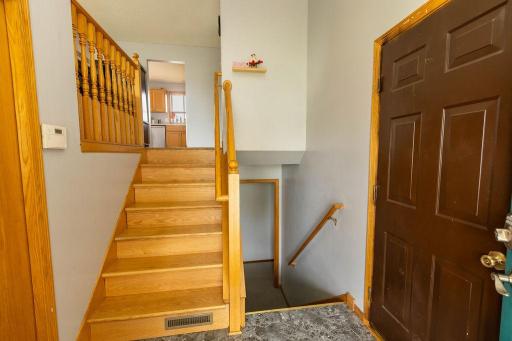 411 Maple Knoll Way NW, Saint Michael, MN 55376