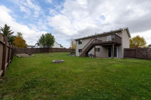 411 Maple Knoll Way NW, Saint Michael, MN 55376