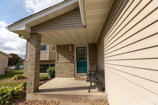 411 Maple Knoll Way NW, Saint Michael, MN 55376