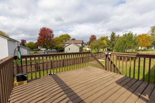 411 Maple Knoll Way NW, Saint Michael, MN 55376