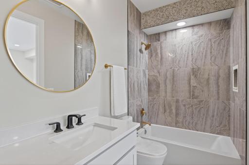 6783 Broadview Drive, Prior Lake, MN 55372