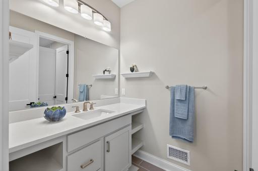 6783 Broadview Drive, Prior Lake, MN 55372