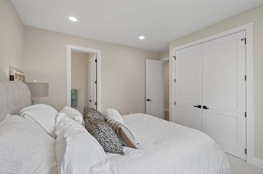 6783 Broadview Drive, Prior Lake, MN 55372