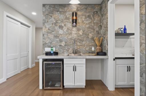6783 Broadview Drive, Prior Lake, MN 55372