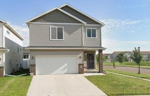 4703 35th Avenue S, Fargo, ND 58104