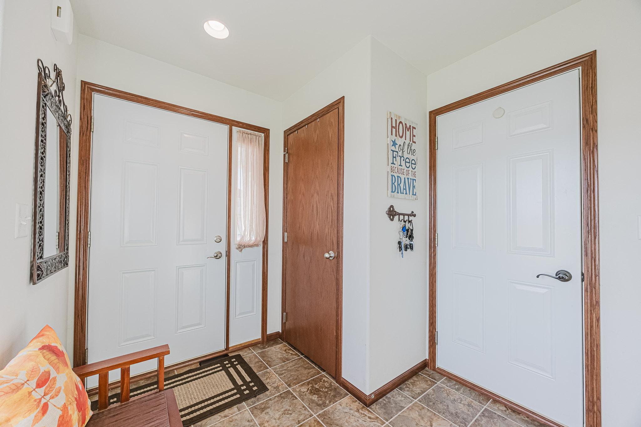 4703 35th Ave S, Fargo, ND-01.jpg