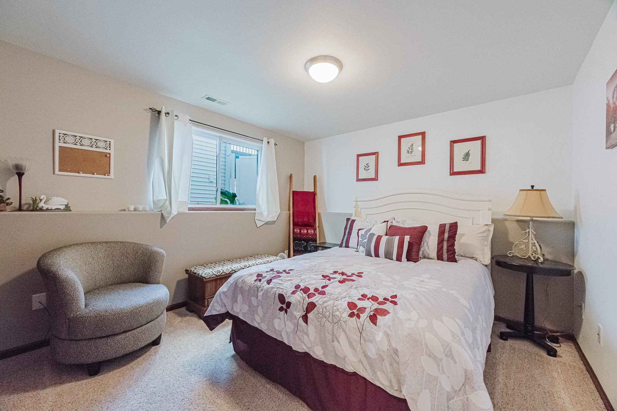4703 35th Ave S, Fargo, ND-7.jpg