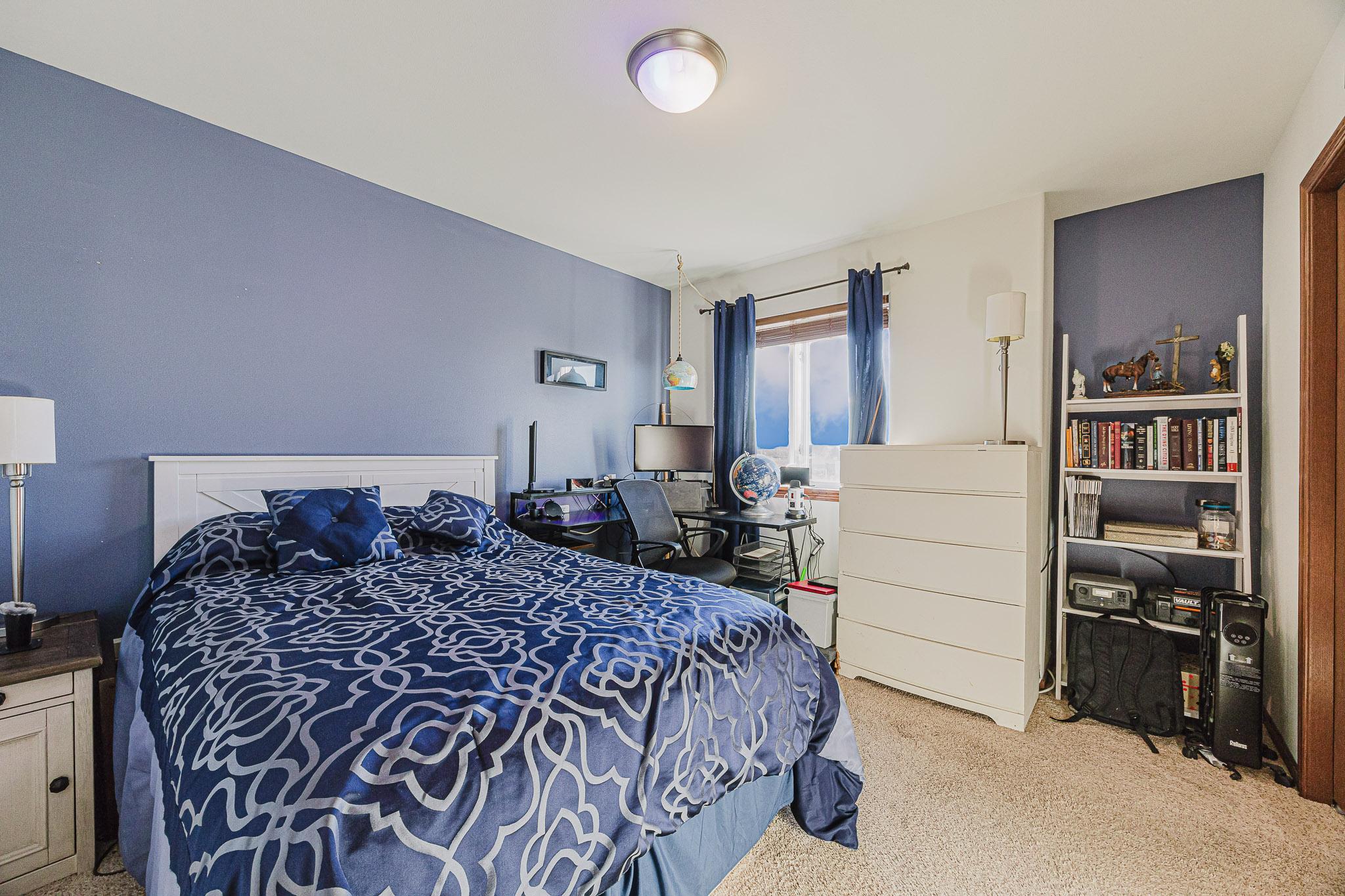 4703 35th Ave S, Fargo, ND-12.jpg