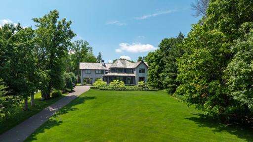 2657 Woodbridge Road, Wayzata, MN 55391