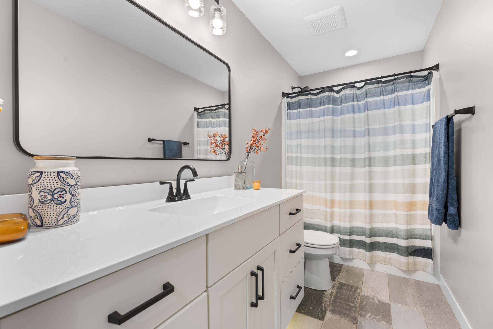 Main Level: Full Bath