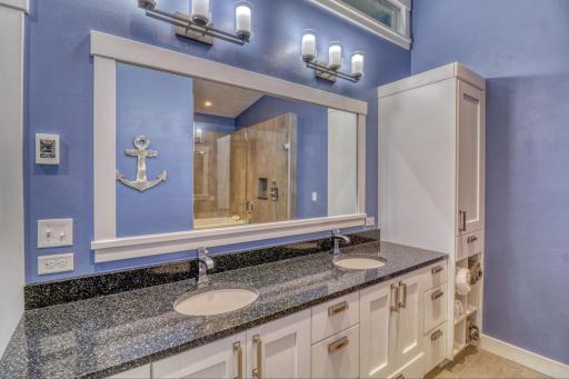 Primary Bathroom1_0.jpg