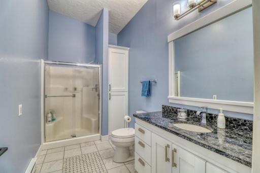 Bathroom1_1.jpg