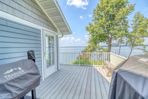 Deck1_4.jpg