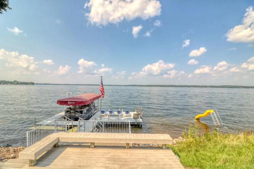 176’ Pelican Lake