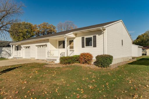 209 E Henry Street, Le Roy, MN 55951