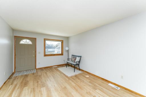209 E Henry Street, Le Roy, MN 55951