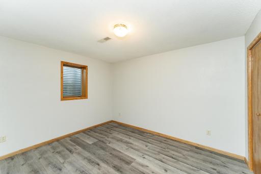 209 E Henry Street, Le Roy, MN 55951